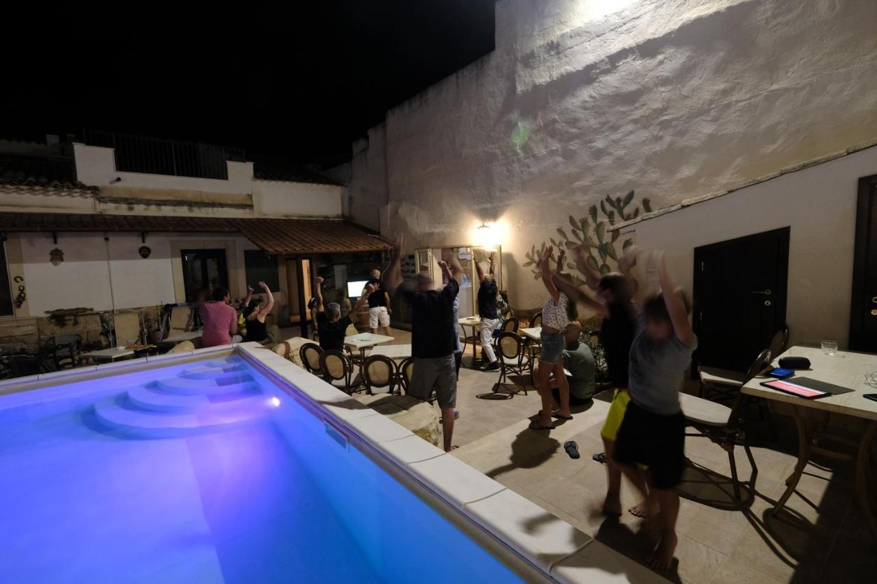 Morfeo Charming Rooms & Relax Avola Exterior photo