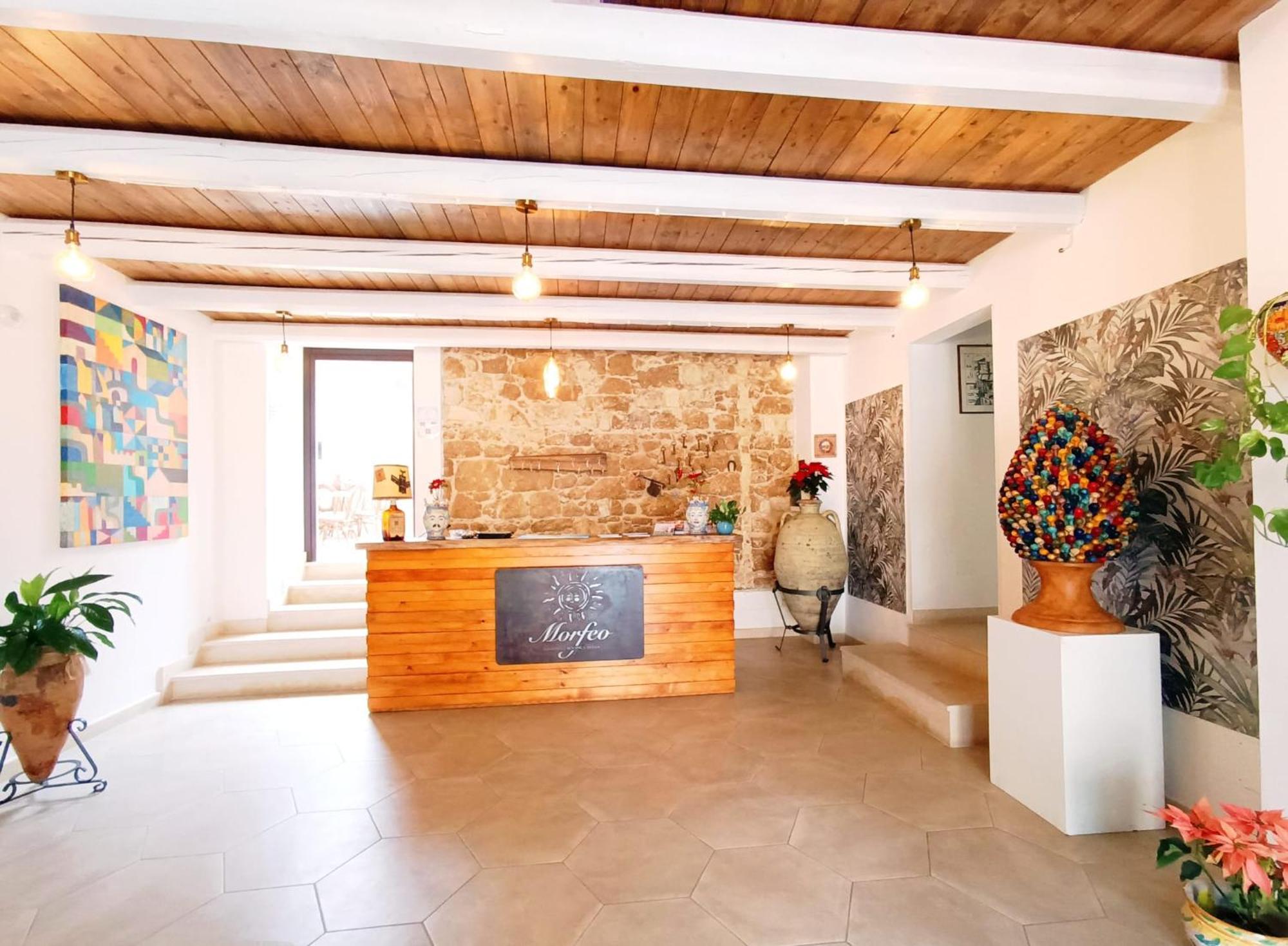 Morfeo Charming Rooms & Relax Avola Exterior photo